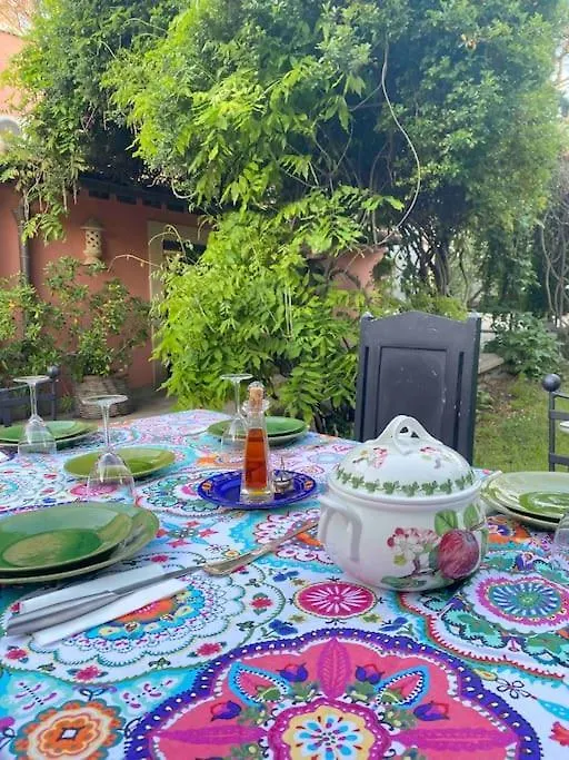 Green Escape Guesthouse With Pool In Villa Florence Italië
