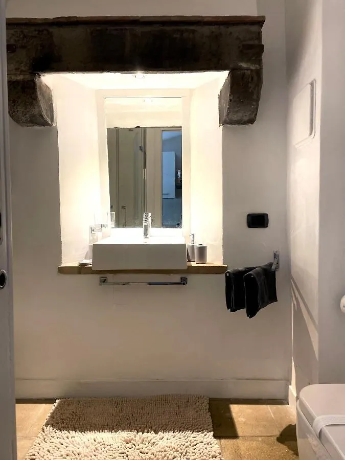 Daire Green Escape Guesthouse With Pool In Villa Floransa