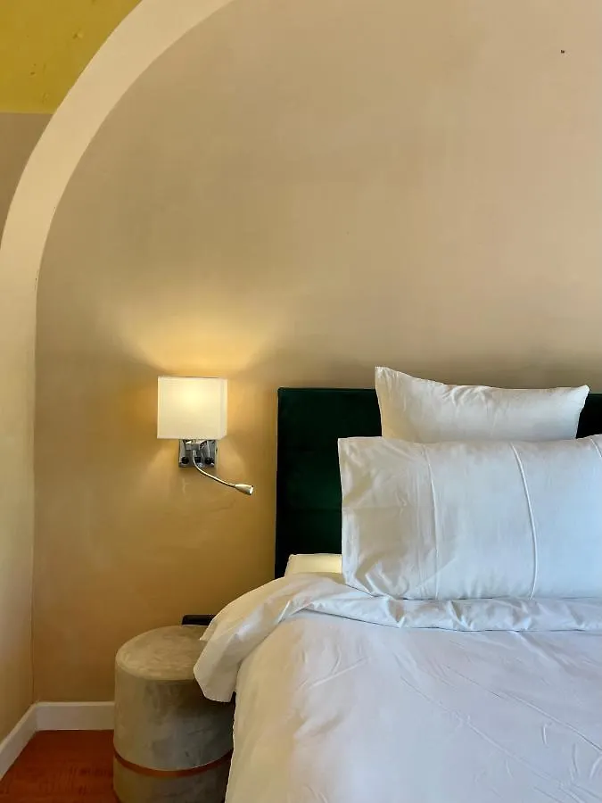 Green Escape Guesthouse With Pool In Villa Floransa