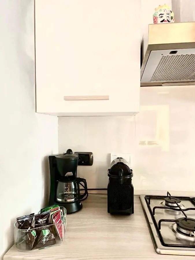 Daire Green Escape Guesthouse With Pool In Villa Floransa